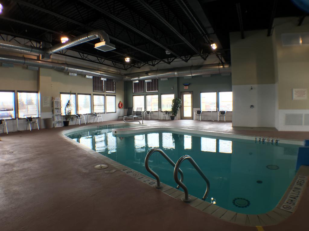 Hotel Super 8 By Wyndham Kapuskasing Exterior foto