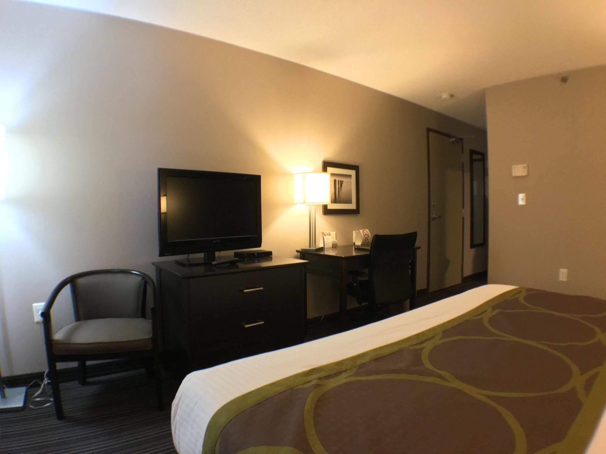 Hotel Super 8 By Wyndham Kapuskasing Exterior foto