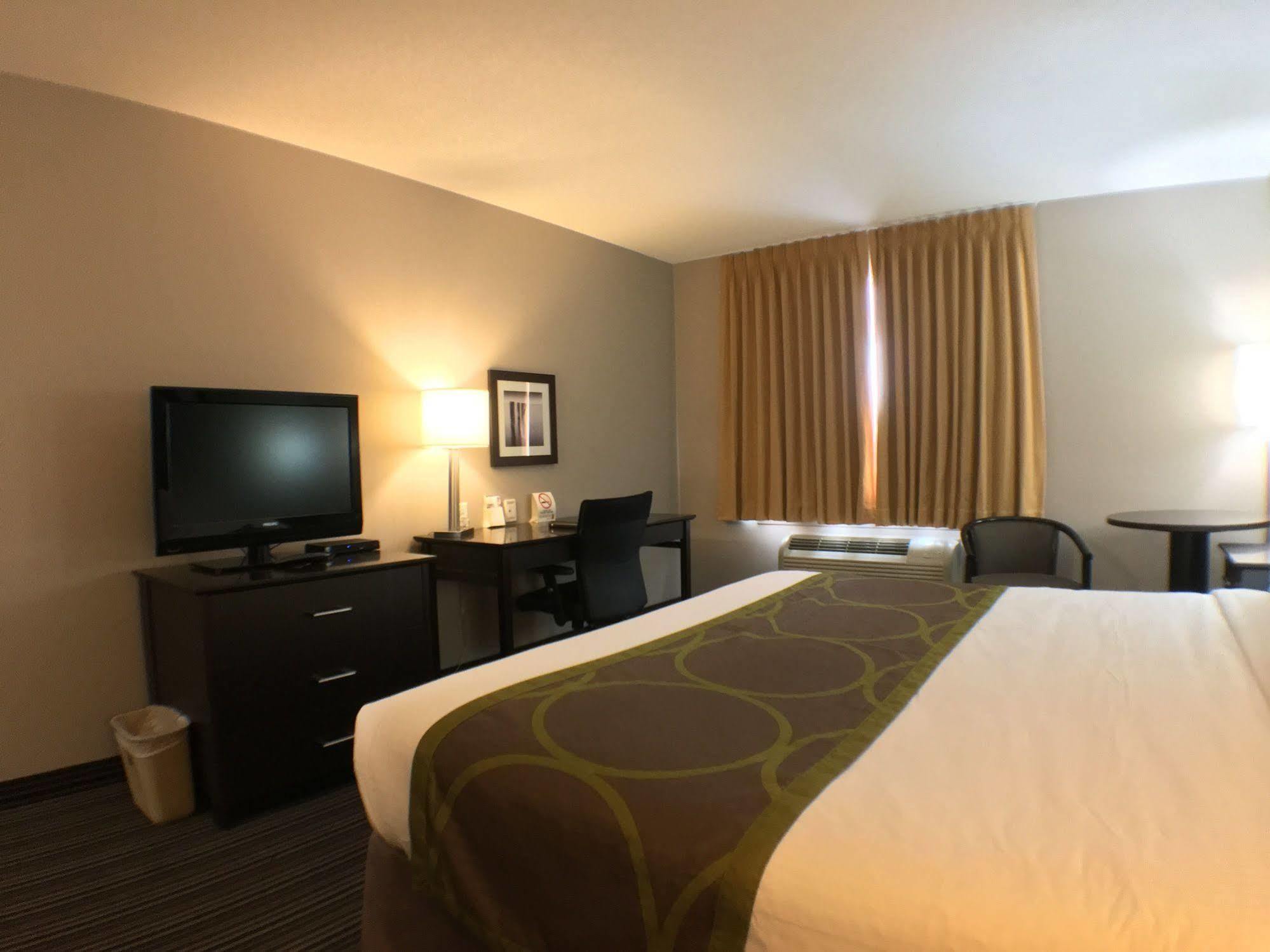 Hotel Super 8 By Wyndham Kapuskasing Exterior foto