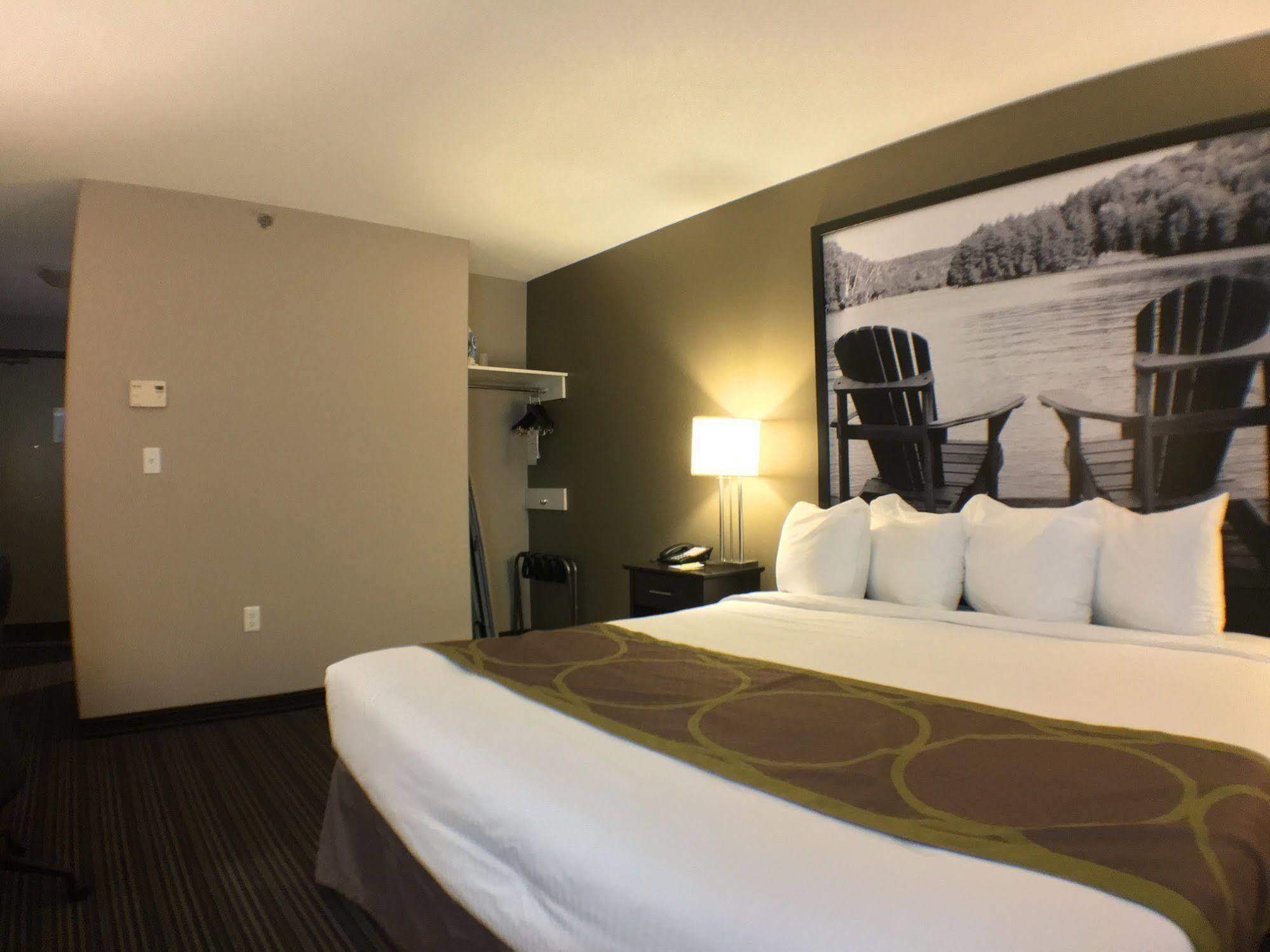 Hotel Super 8 By Wyndham Kapuskasing Exterior foto