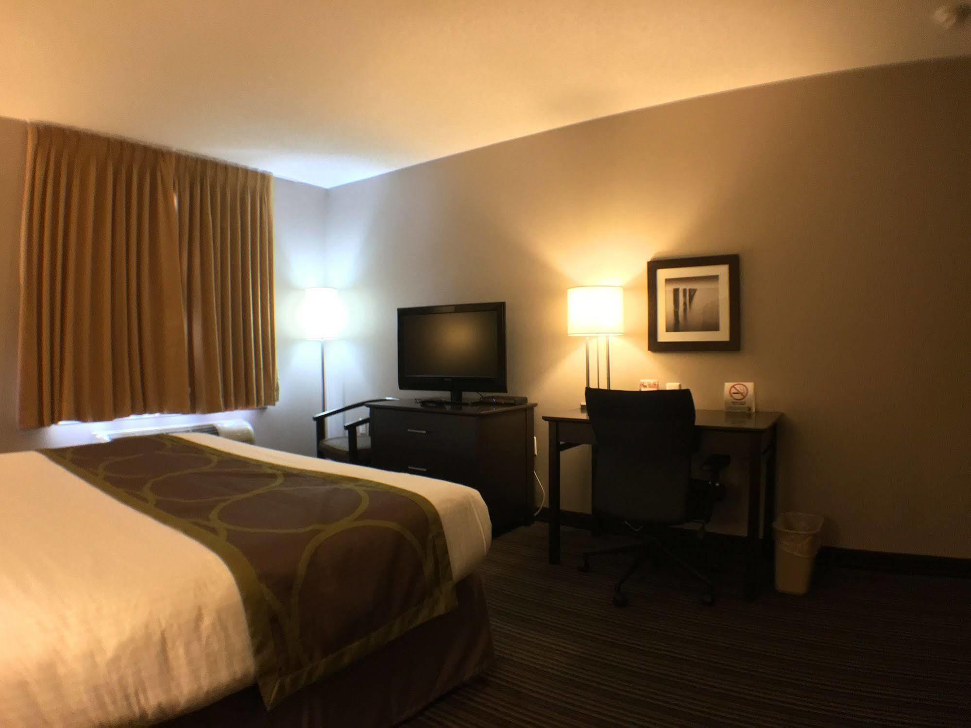 Hotel Super 8 By Wyndham Kapuskasing Exterior foto