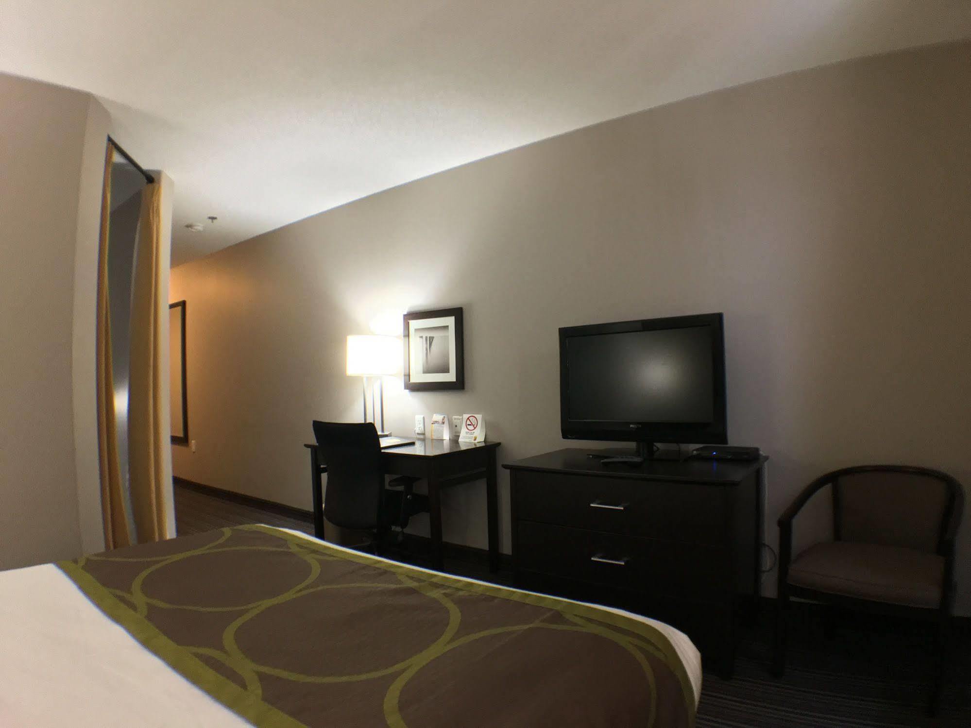 Hotel Super 8 By Wyndham Kapuskasing Exterior foto