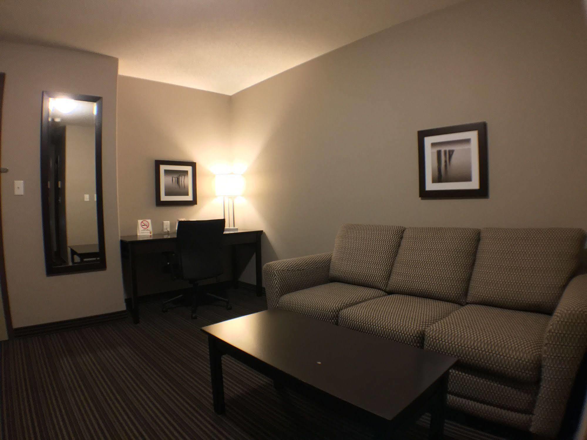 Hotel Super 8 By Wyndham Kapuskasing Exterior foto