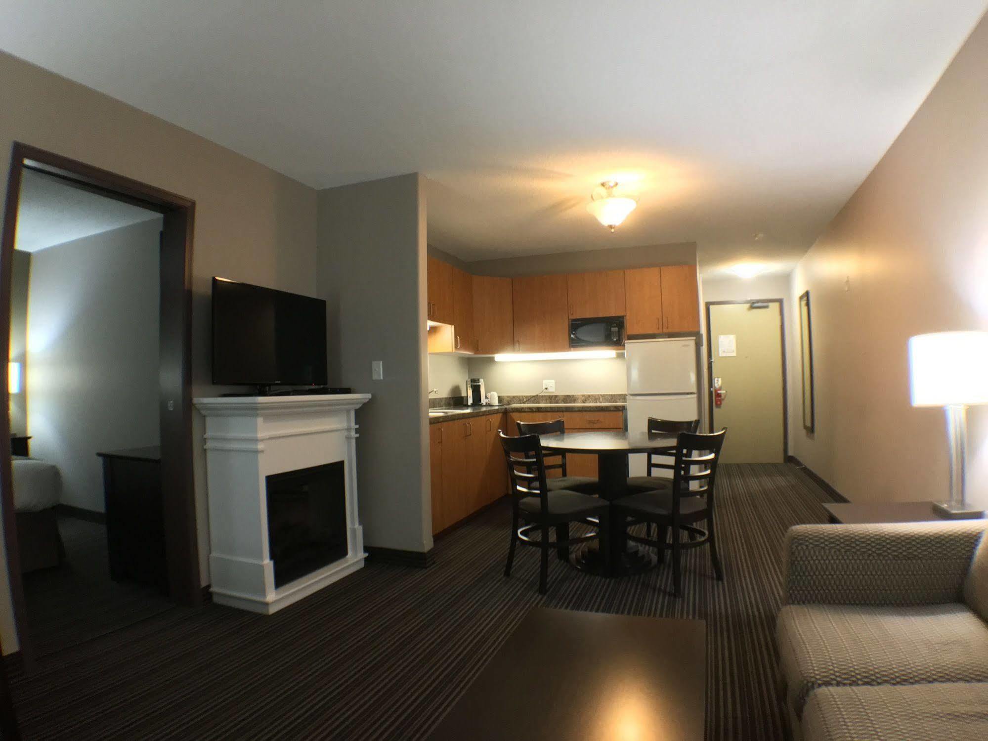Hotel Super 8 By Wyndham Kapuskasing Exterior foto